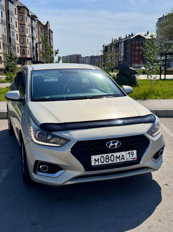 Hyundai Solaris для аренды в Абакане
